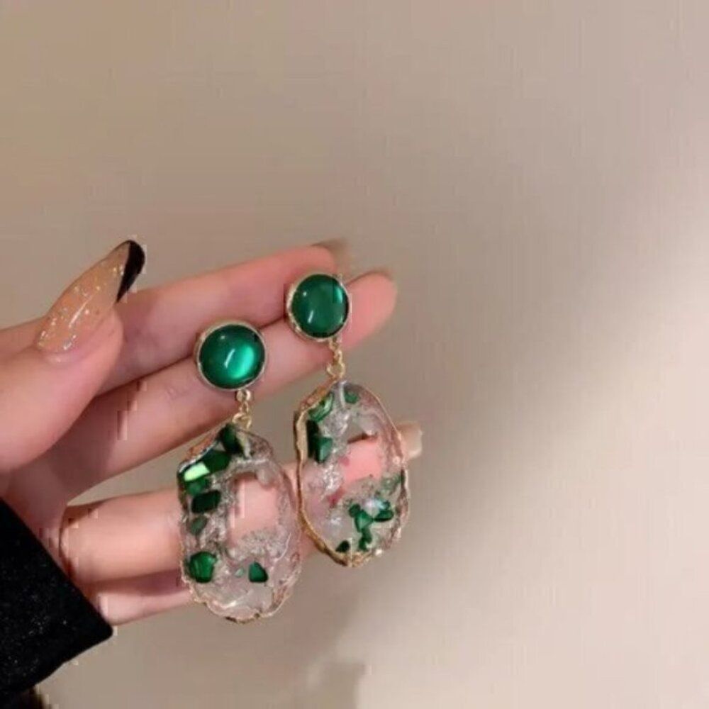 Irregular Hollow Earrings  Emerald Earrings Niche Ear Jewelry For Women